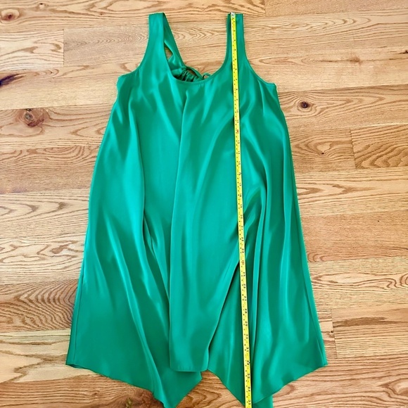 BCBG Max Azria Midi Silk Style Flowy Dress in Green (Size XS) - Picture 6 of 9
